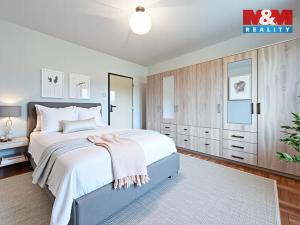 Prodej rodinného domu, Červený Kostelec - Olešnice, 166 m2