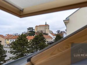 Prodej atypického bytu, Mikulov, Komenského, 164 m2