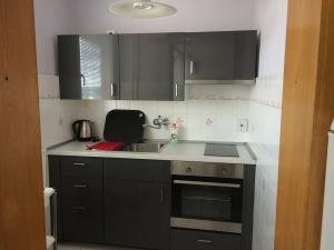 Pronájem bytu 1+1, Praha - Smíchov, Mošnova, 45 m2