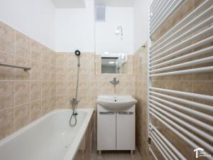 Pronájem bytu 2+1, Pardubice - Zelené Předměstí, Josefa Ressla, 59 m2