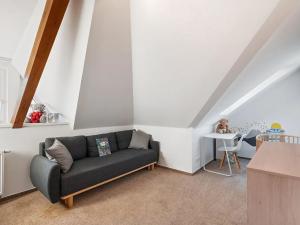 Pronájem rodinného domu, Praha - Kbely, Divišova, 187 m2