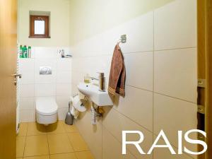 Prodej rodinného domu, Omice, 118 m2