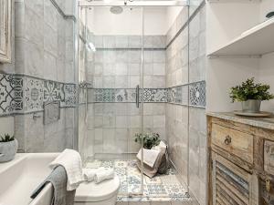 Prodej bytu 2+1, Praha - Malá Strana, Zámecká, 47 m2