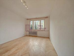 Pronájem bytu 2+1, Jindřichův Hradec, sídliště U Nádraží, 50 m2