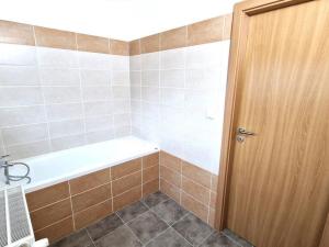 Prodej pozemku, Choťánky, Na Ohradě, 655 m2