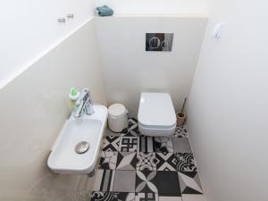 Pronájem bytu 2+kk, Praha - Nové Město, Spálená, 47 m2