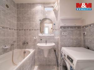 Prodej bytu 3+1, Praha - Strašnice, Pod strání, 68 m2