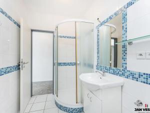 Pronájem bytu 3+1, Praha - Čakovice, U Párníků, 54 m2