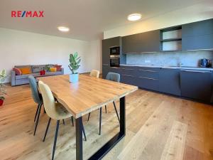 Prodej bytu 3+kk, Horoměřice, Karla IV., 80 m2