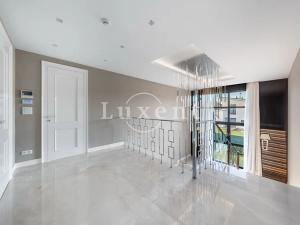 Prodej rodinného domu, Průhonice, Růžová, 590 m2