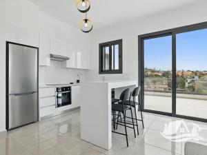 Prodej bytu 3+1, Lemesos, Kypr, 111 m2