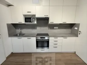 Pronájem bytu 3+1, Praha - Hlubočepy, Nad pomníkem, 120 m2