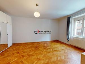 Pronájem bytu 2+1, Praha - Vršovice, Tolstého, 56 m2