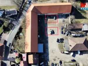 Pronájem komerčního pozemku, Ořech, Karlštejnská, 360 m2
