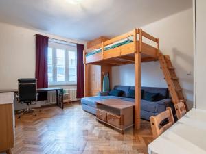 Pronájem bytu 1+kk, Praha - Holešovice, Strojnická, 26 m2