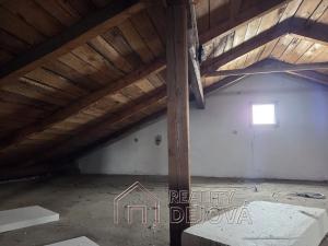 Prodej rodinného domu, Hrabyně, 180 m2