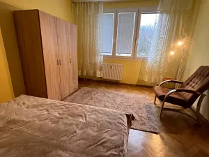 Pronájem bytu 1+1, Karlovy Vary, Maďarská, 36 m2