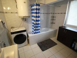 Prodej rodinného domu, Praha - Horní Počernice, Mečovská, 107 m2