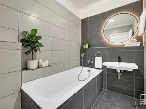 Pronájem bytu 2+kk, České Budějovice, K. Šatala, 68 m2