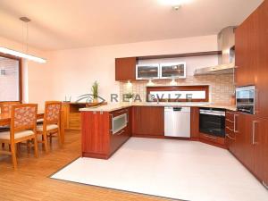 Pronájem bytu 3+kk, České Budějovice, Pasovská, 84 m2