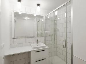 Pronájem bytu 2+kk, Praha - Řepy, Nevanova, 44 m2