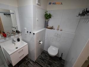 Prodej bytu 3+1, Praha - Černý Most, Kpt. Stránského, 85 m2