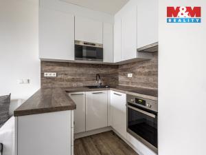 Prodej bytu 2+kk, Cvikov, Sídliště, 45 m2