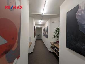 Pronájem kanceláře, Praha - Strašnice, Světická, 185 m2