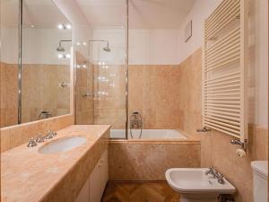 Pronájem bytu 5+1, Praha - Vinohrady, Ibsenova, 173 m2