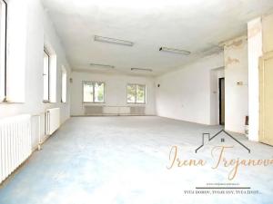 Prodej komerční nemovitosti, Lštění, Míru, 1933 m2