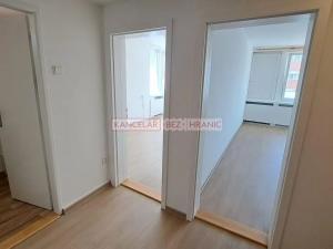 Pronájem bytu 3+1, Zlín, Osvoboditelů, 80 m2