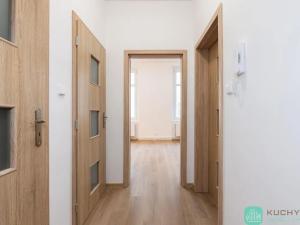 Pronájem bytu 2+1, Teplice, 28. října, 50 m2