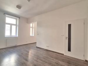 Pronájem bytu 2+kk, Praha - Holešovice, Na Maninách, 46 m2