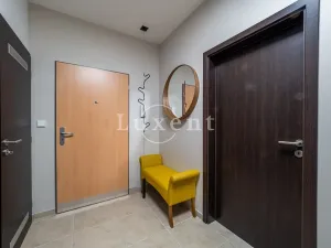 Pronájem bytu 2+kk, Praha, Formanská, 68 m2