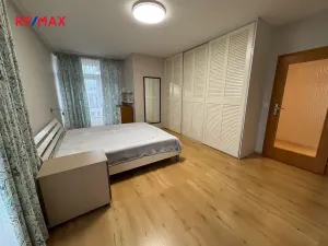 Pronájem bytu 3+kk, Praha - Strašnice, Vinohradská, 96 m2