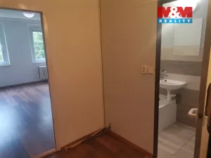 Pronájem bytu 1+kk, Ústí nad Labem - Krásné Březno, Obvodová, 32 m2