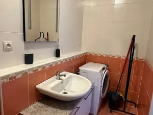 Pronájem bytu 1+kk, Praha - Vysočany, Pod Harfou, 33 m2