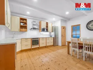 Prodej bytu 4+1, Velvary, Tyršova, 218 m2