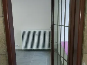 Pronájem obchodního prostoru, Praha - Holešovice, Františka Křížka, 90 m2