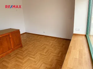 Pronájem obchodního prostoru, Jesenice, Budějovická, 39 m2