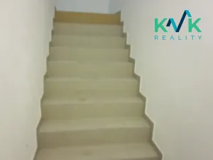 Pronájem obchodního prostoru, Karlovy Vary, Krále Jiřího, 19 m2