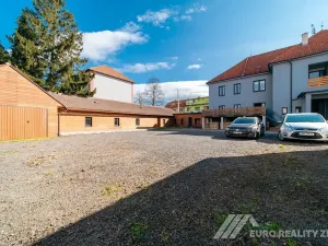 Pronájem restaurace, Otrokovice, Dr. E. Beneše, 237 m2