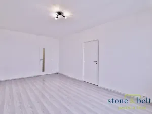 Pronájem bytu 3+1, Praha - Záběhlice, Chmelová, 72 m2