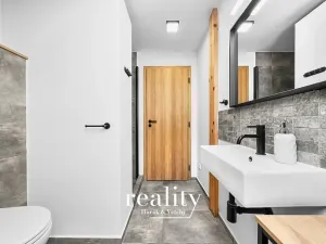 Prodej vícegeneračního domu, Perná, 205 m2