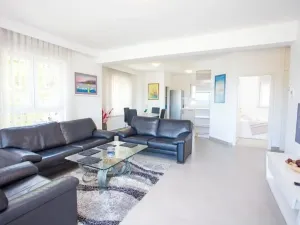 Prodej bytu 3+kk, Promajna, Chorvatsko, 77 m2