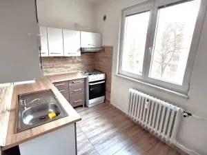 Pronájem bytu 2+1, Frýdek-Místek, Josefa Lady, 55 m2