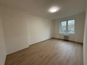 Prodej bytu 2+1, Praha - Záběhlice, Trenčínská, 52 m2