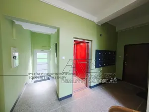 Prodej bytu 2+kk, Praha - Vršovice, Kišiněvská, 48 m2