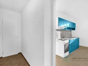 Prodej bytu 2+kk, Černožice, Revoluční, 50 m2