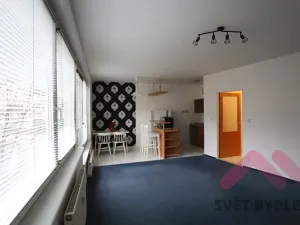 Pronájem bytu 1+kk, Praha - Vysočany, bratří Dohalských, 42 m2